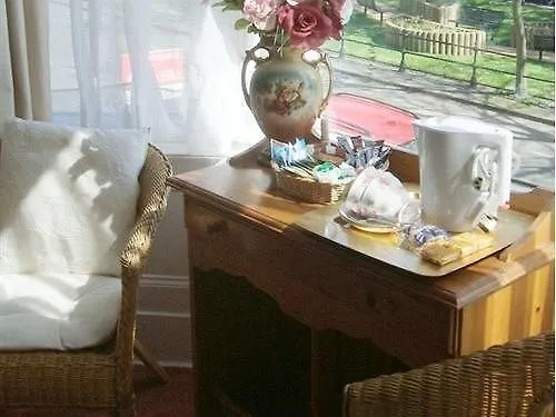 Airedale Guest House Scarborough United Kingdom